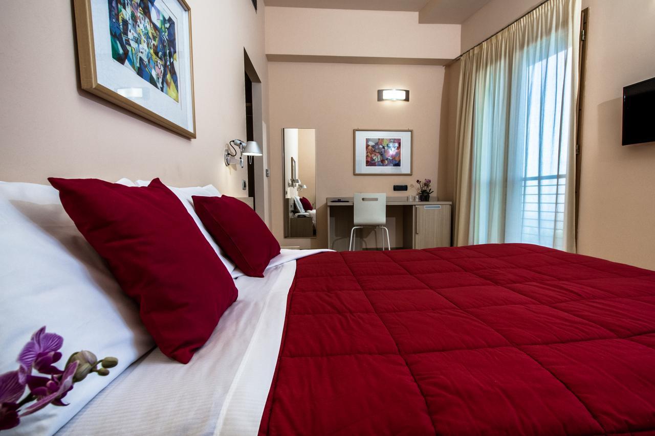 Grand Hotel Garden Barile Zimmer foto